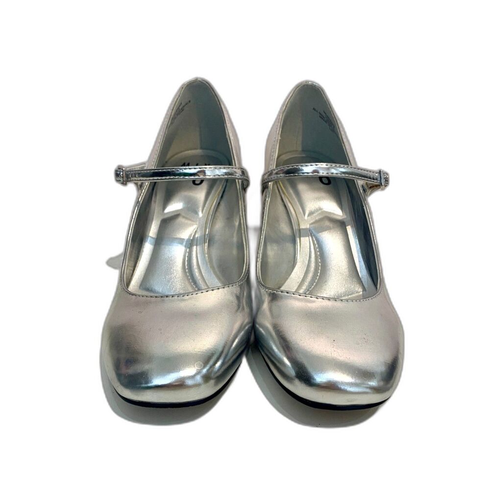 Like New!! Mix No. 6 Silver Metallic 2.5" Chunky Mid Heel Mary Janes Size 7M